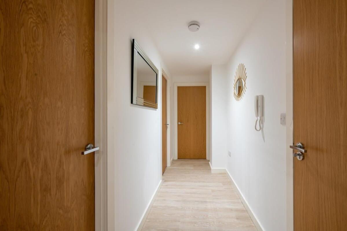 A Modern Apartment In Preston City Centre Extérieur photo